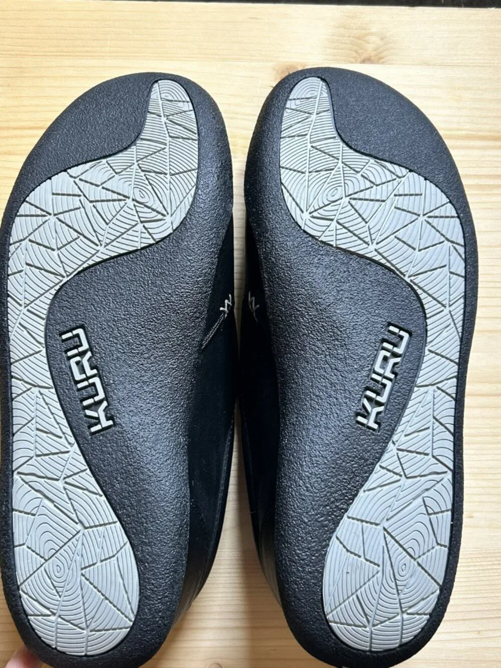 KURU men kivi